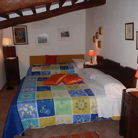 Due Borghi 피사