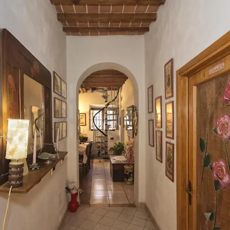 Oda ve Kahvaltı Due Borghi Pisa