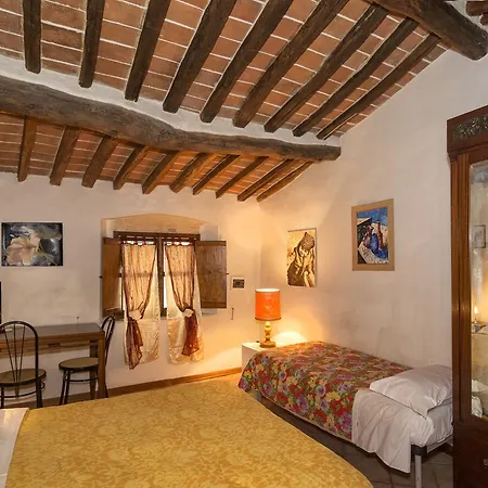 Oda ve Kahvaltı Due Borghi 3*