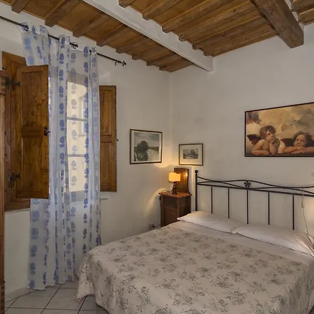 Due Borghi Bed & Breakfast 3*