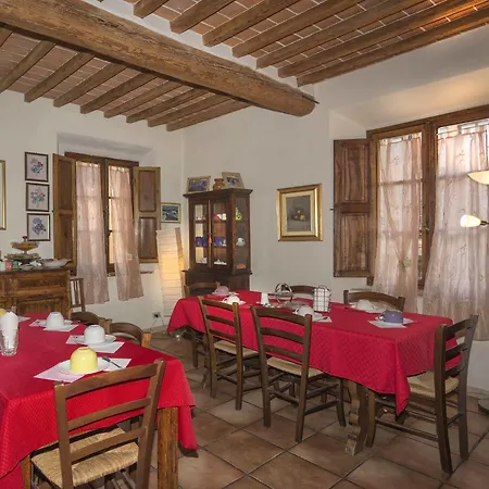 Due Borghi Bed & Breakfast 3*