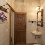 فندق مبيت وإفطار Due Borghi 3*